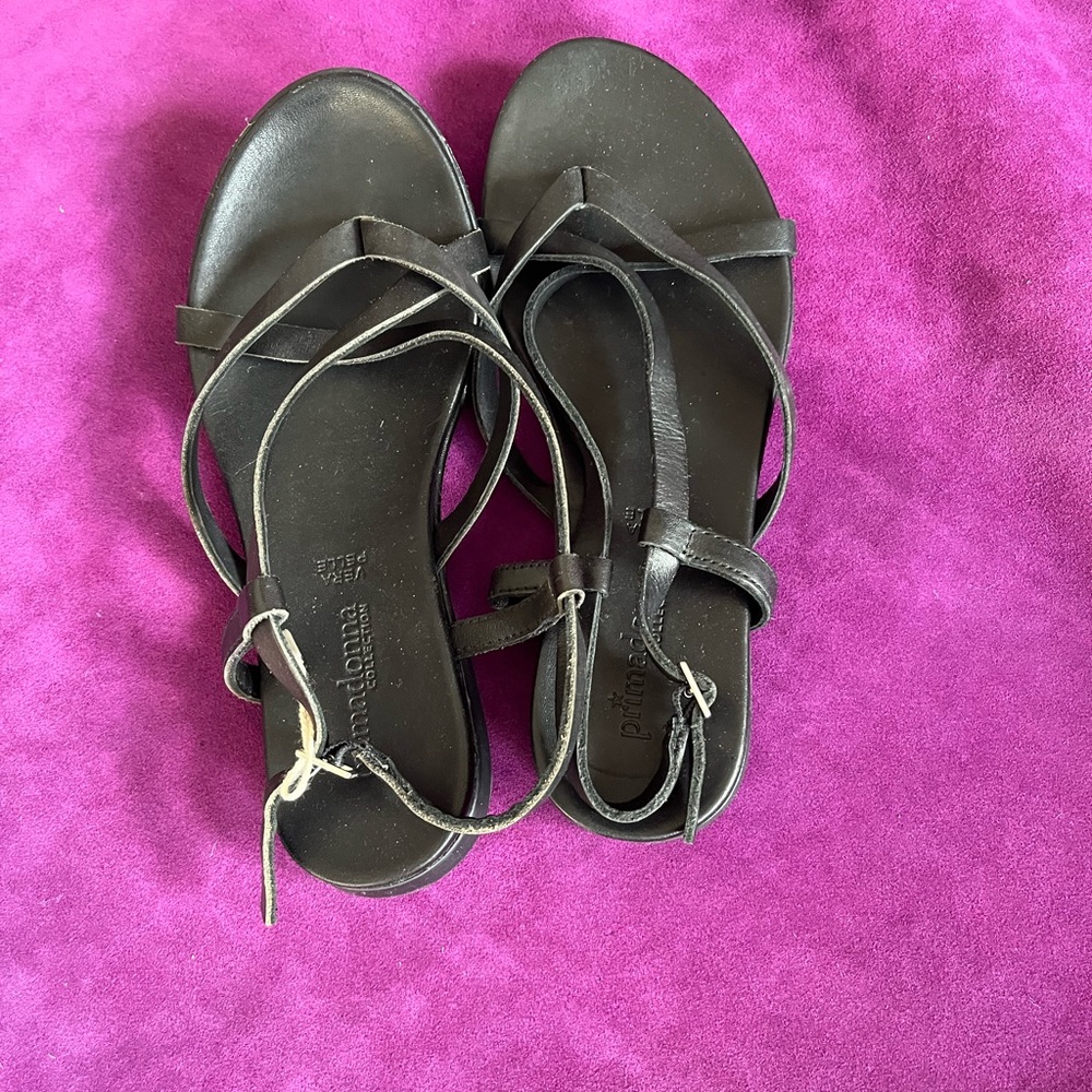 primadonna collection 
black leather strappy sandals 
sz 37
NWT